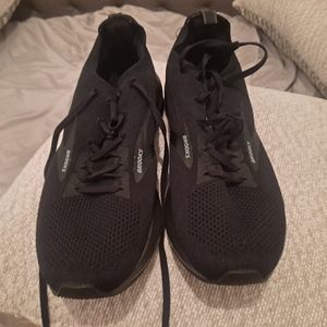 Running shoes